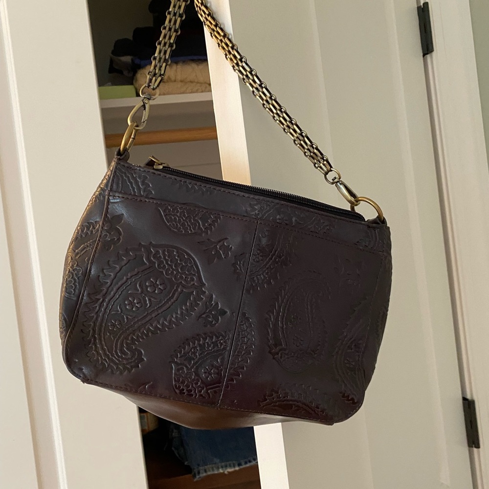 Tignanello embossed Navy/Brown trim crossbody Long Brass chain link strap